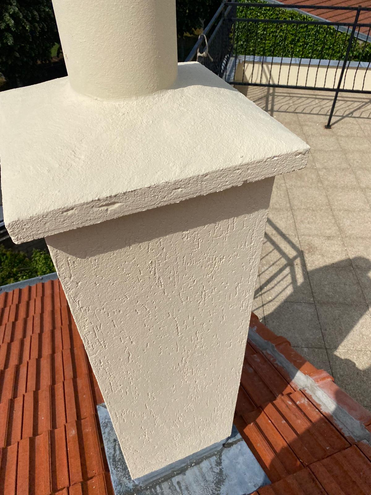 Finition de cheminée en teinte crème